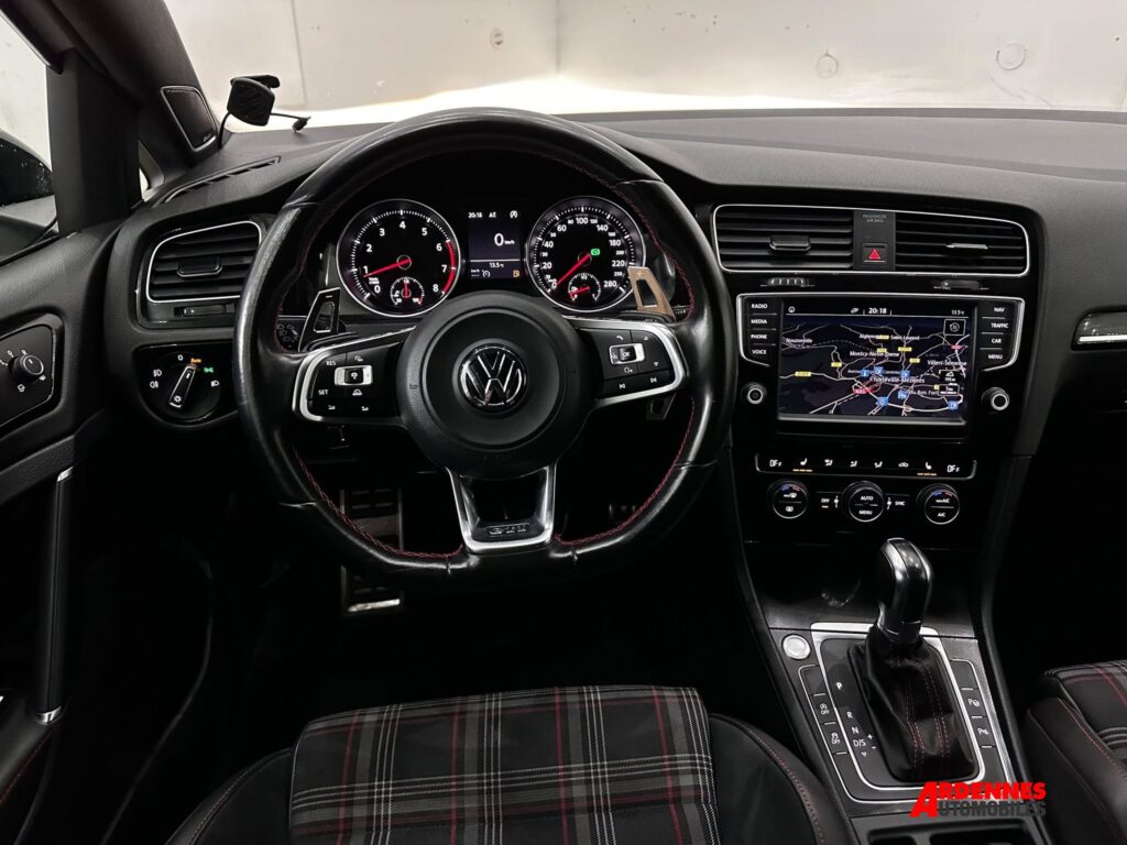 Volkswagen Golf 7 GTI Performance – Ardennes Automobiles, Ardennes