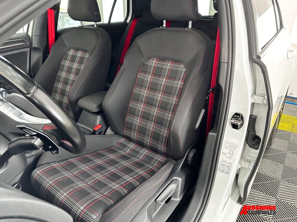 Volkswagen Golf 7 GTI Performance – Ardennes Automobiles, Ardennes
