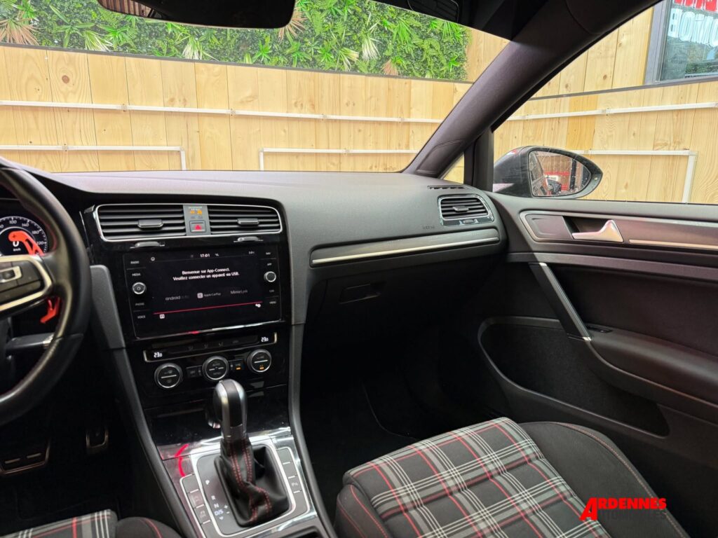 Volkswagen Golf 7 GTI Performance – Ardennes Automobiles, Ardennes