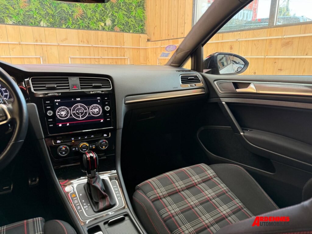 Volkswagen Golf 7 GTI Performance – Ardennes Automobiles, Ardennes