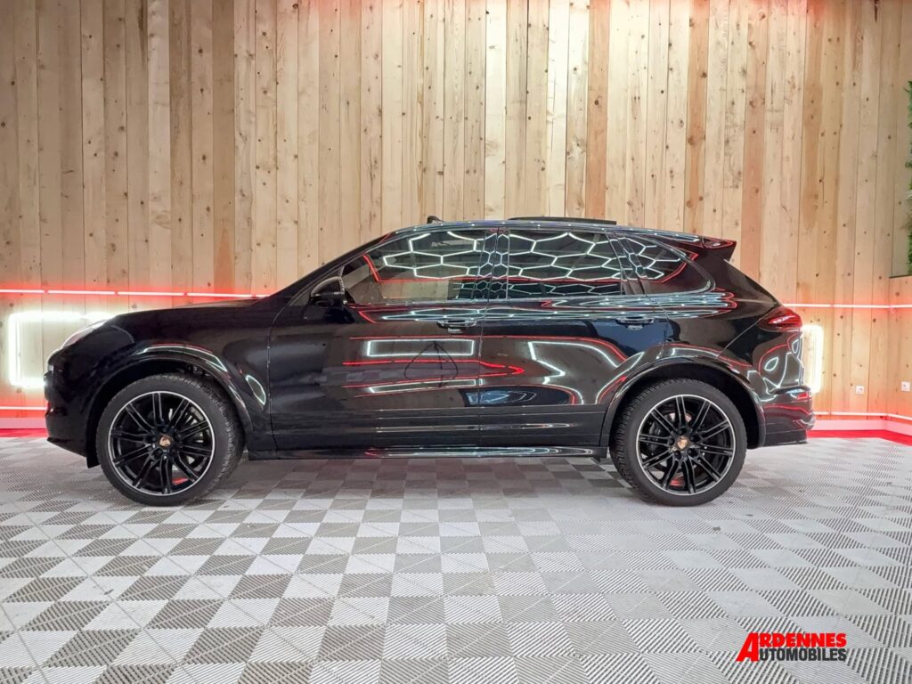 Porsche Cayenne S Edition Platinum – Ardennes Automobiles, Ardennes
