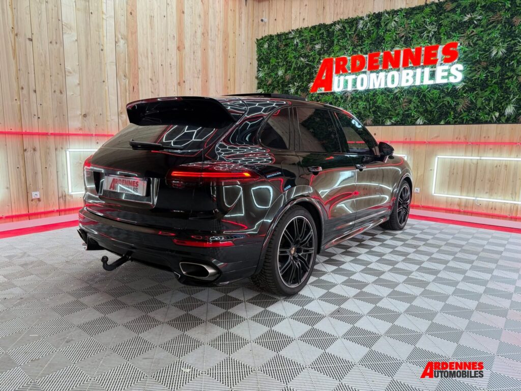 Porsche Cayenne S Edition Platinum – Ardennes Automobiles, Ardennes