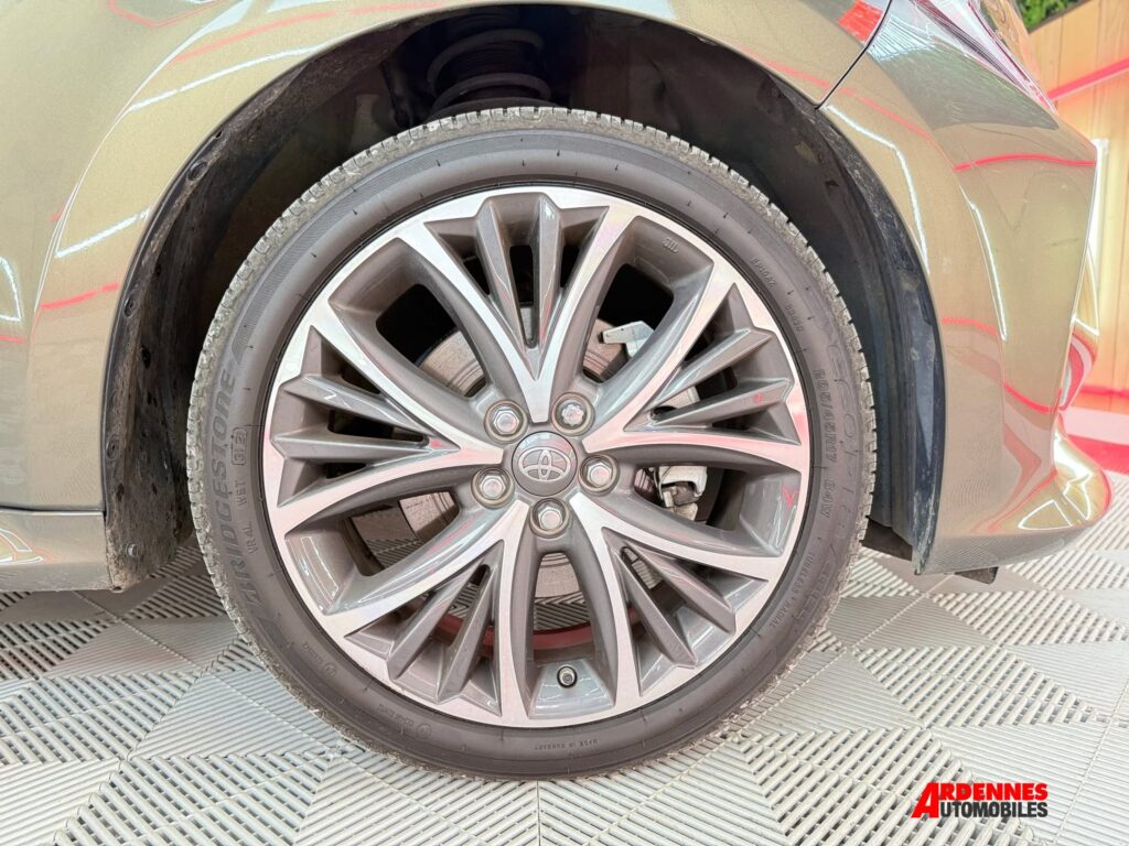 Toyota Yaris Hybride – Ardennes Automobiles, Ardennes