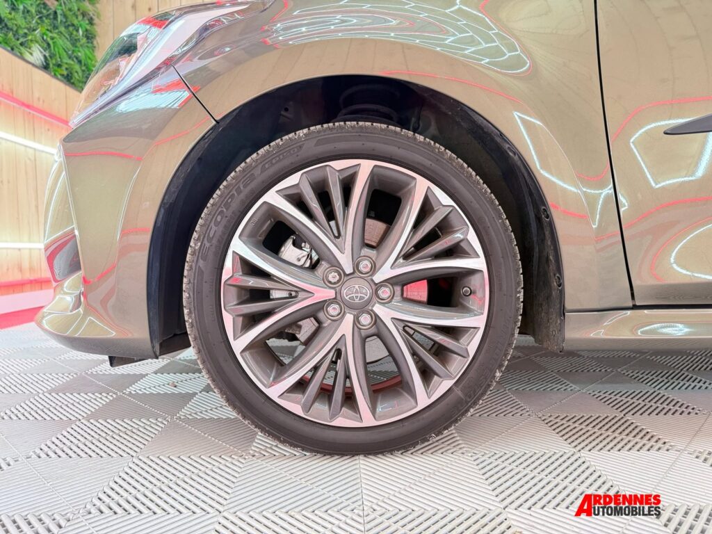 Toyota Yaris Hybride – Ardennes Automobiles, Ardennes