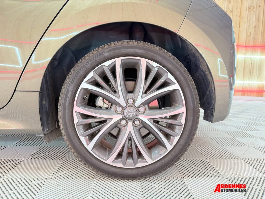 Toyota Yaris Hybride – Ardennes Automobiles, Ardennes