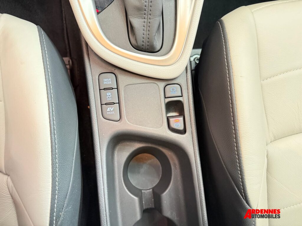 Toyota Yaris Hybride – Ardennes Automobiles, Ardennes