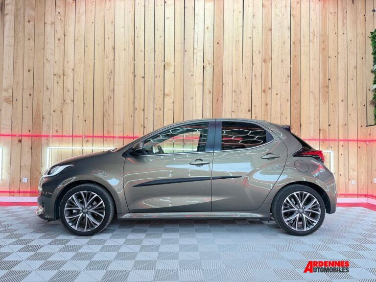 Toyota Yaris Hybride – Ardennes Automobiles, Ardennes