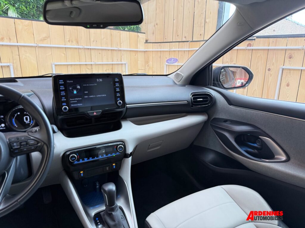 Toyota Yaris Hybride – Ardennes Automobiles, Ardennes