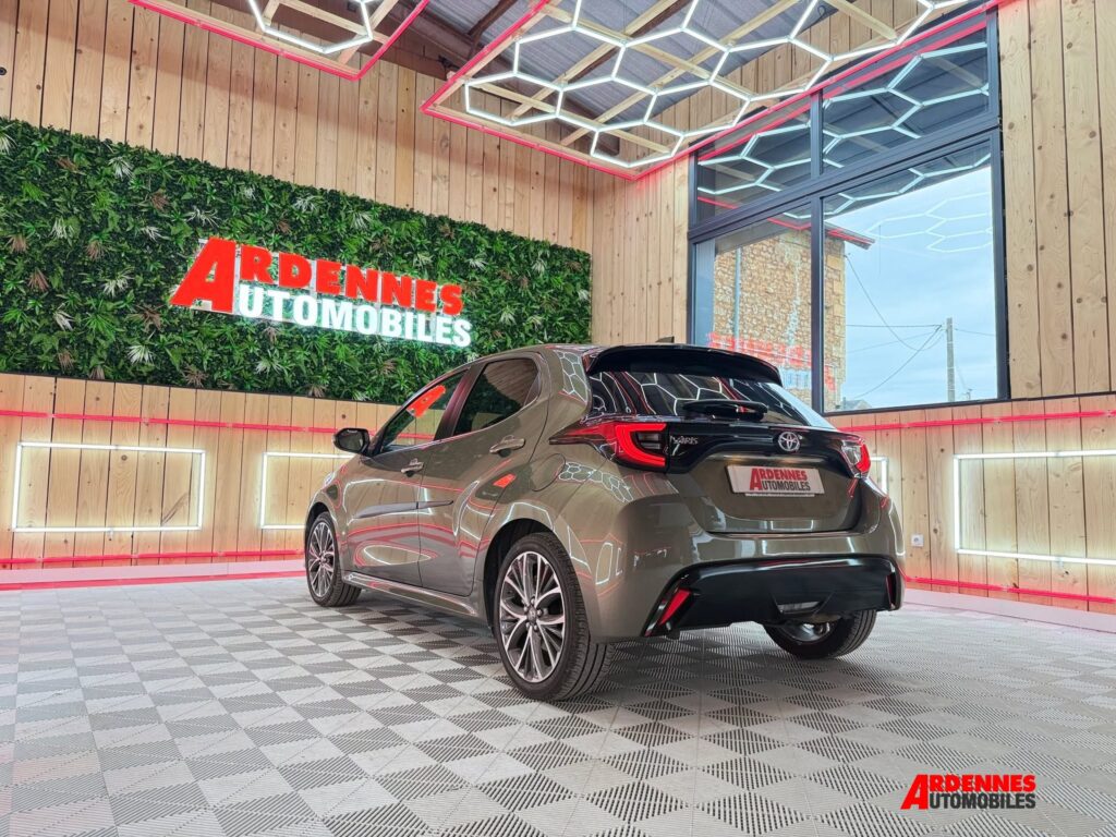 Toyota Yaris Hybride – Ardennes Automobiles, Ardennes