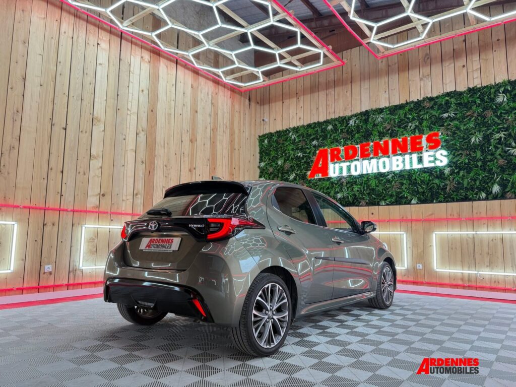 Toyota Yaris Hybride – Ardennes Automobiles, Ardennes