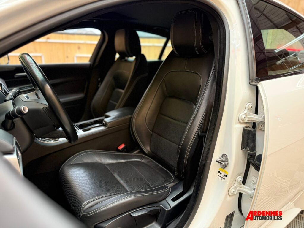 Jaguar Xe 2,0 Diesel – Ardennes Automobiles, Ardennes
