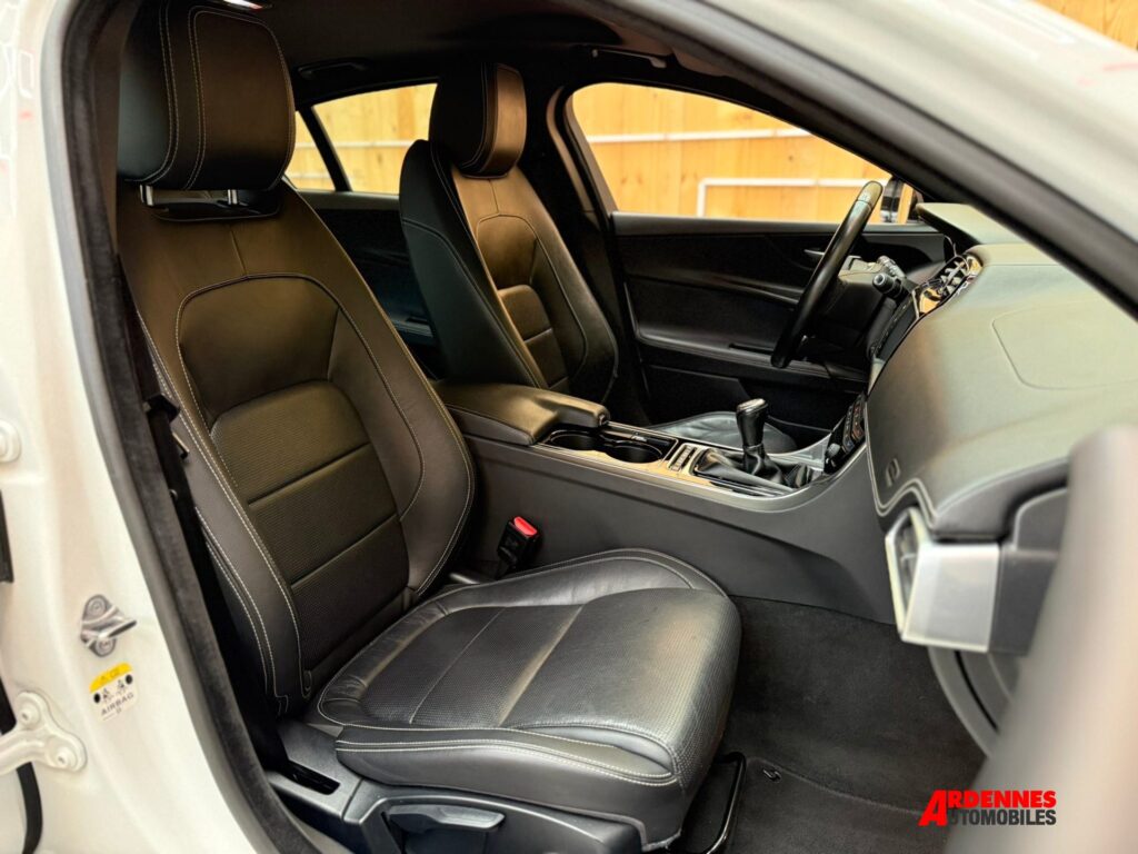 Jaguar Xe 2,0 Diesel – Ardennes Automobiles, Ardennes