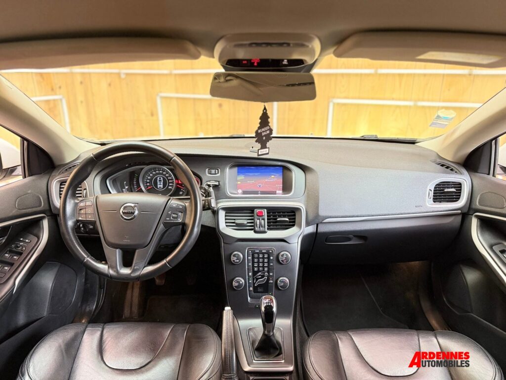 Volvo V40 – Ardennes Automobiles, Ardennes