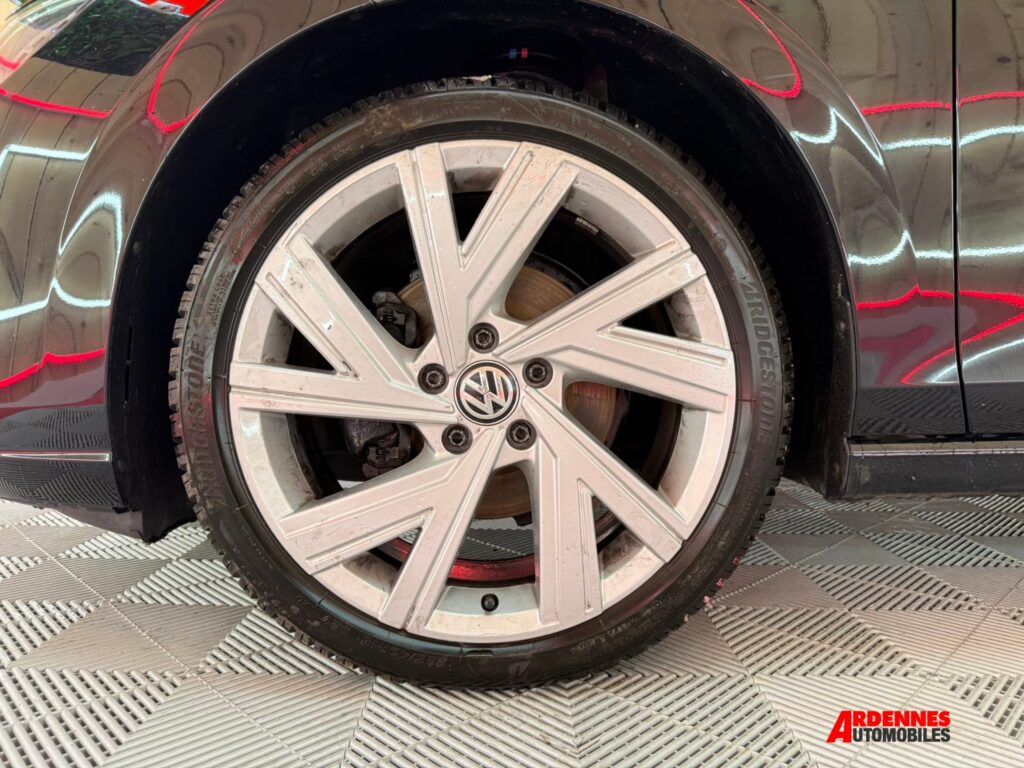 Volkswagen Golf 8 – Ardennes Automobiles, Ardennes