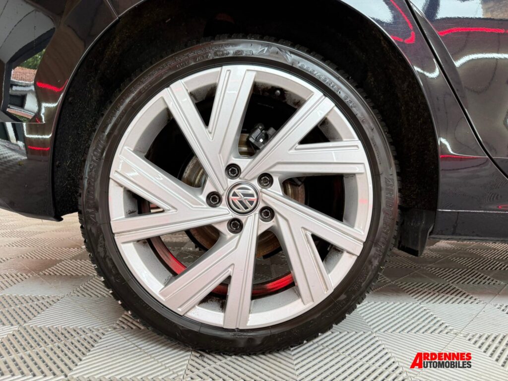 Volkswagen Golf 8 – Ardennes Automobiles, Ardennes