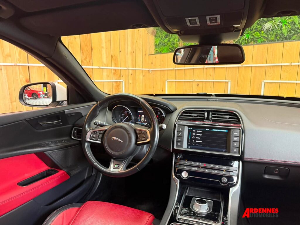 Jaguar Xe 2,0 Diesel – Ardennes Automobiles, Ardennes