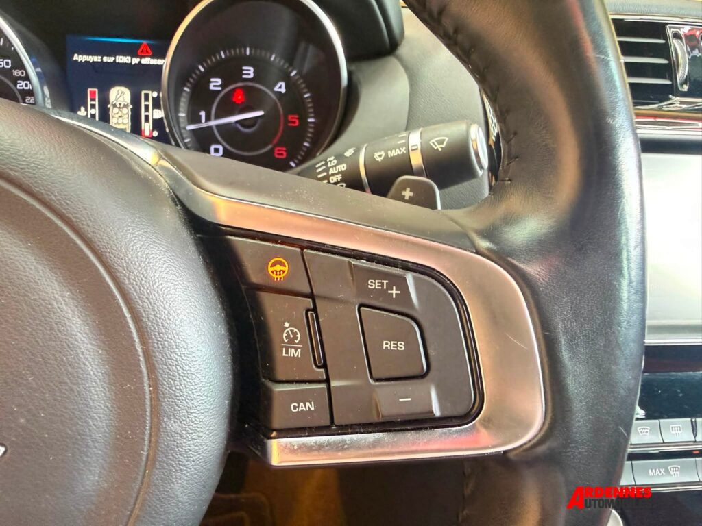 Jaguar Xe 2,0 Diesel – Ardennes Automobiles, Ardennes