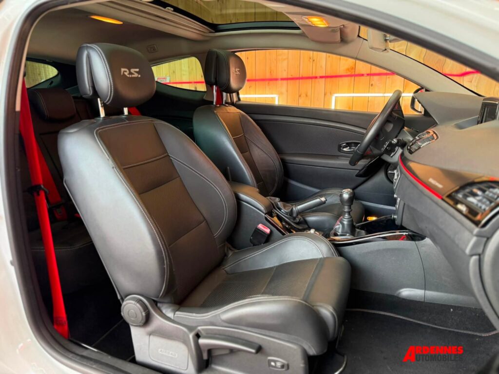 Renault Megane Coupe 2.0T 265ch RS d'occasion – Ardennes Automobiles, Ardennes