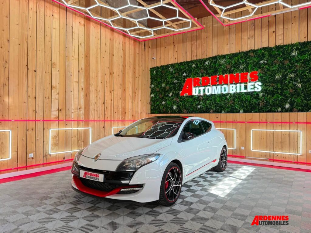 Renault Megane Coupe 2.0T 265ch RS d'occasion – Ardennes Automobiles, Ardennes